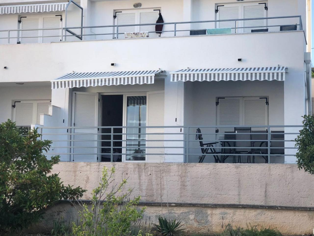 Apartman Ylli Nečujam المظهر الخارجي الصورة