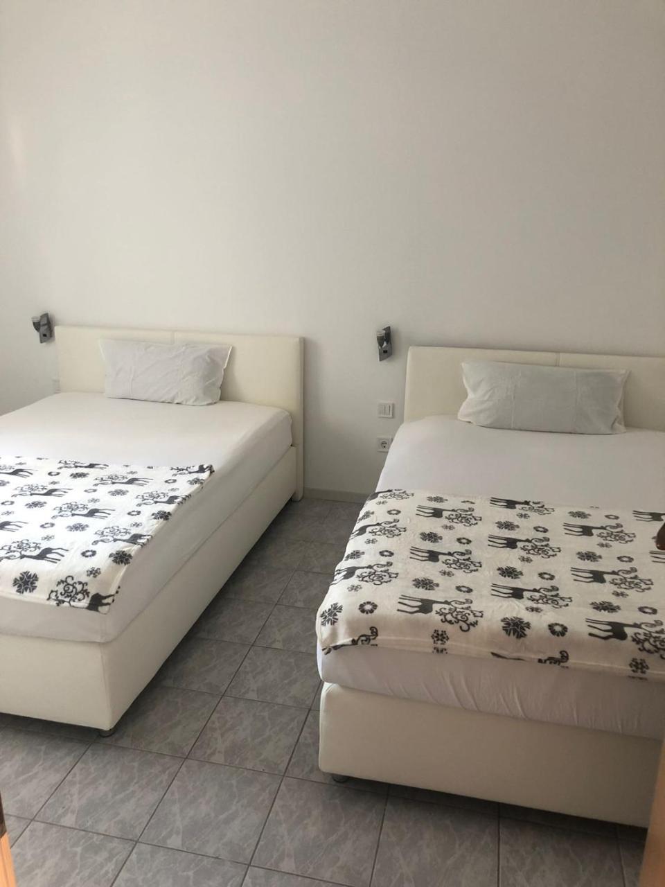 Apartman Ylli Nečujam المظهر الخارجي الصورة