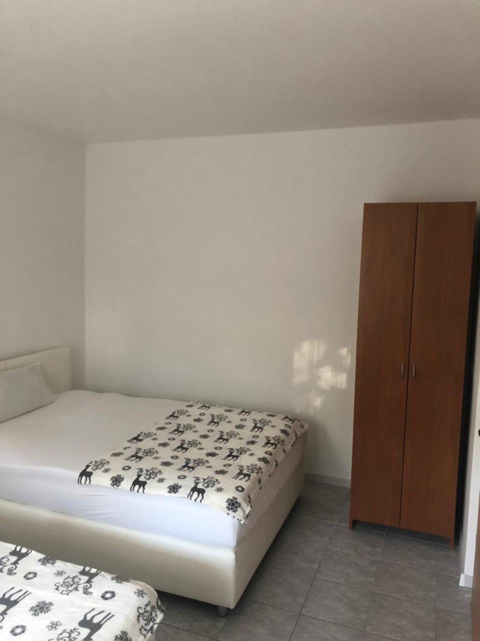 Apartman Ylli Nečujam المظهر الخارجي الصورة